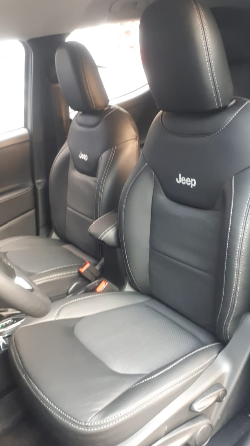 Courotec Recaro no ABC | Revestimento banco em couro Jeep ...